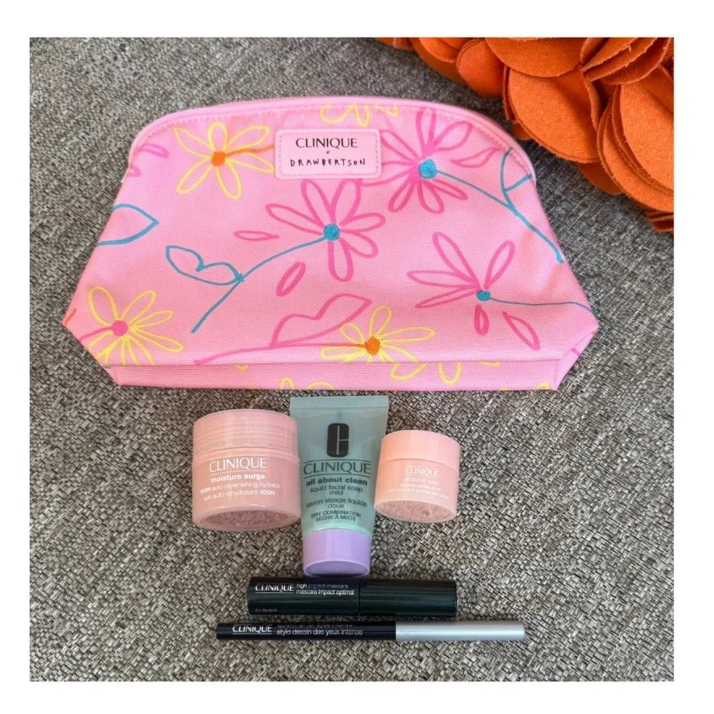 ❣️🆕Clinique 6PC Makeup & Skincare Bundle❣️